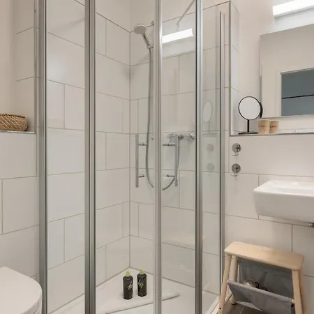 Limehome Nikolaus-leis-strasse