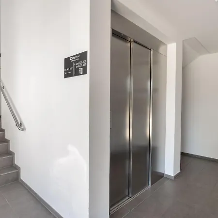 Limehome Nikolaus-leis-strasse Apart Otel