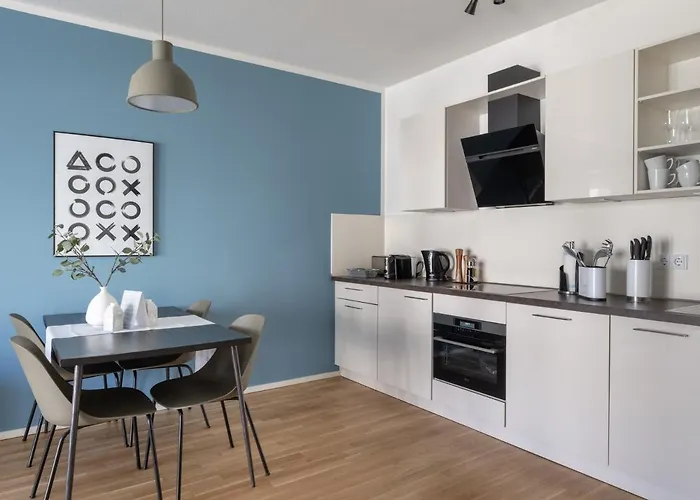 Limehome Nikolaus-leis-strasse 4* טרייר