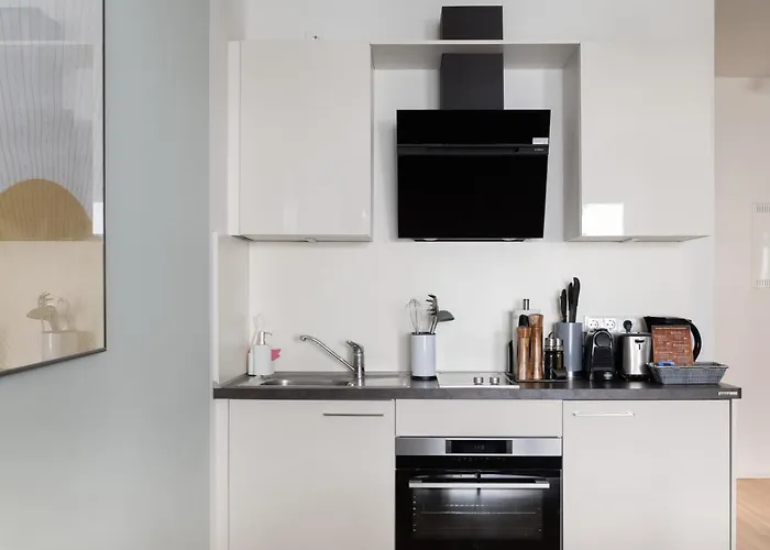 Limehome Nikolaus-leis-strasse מלון דירות 4*