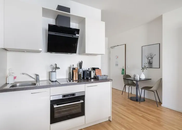 Limehome Nikolaus-leis-strasse מלון דירות טרייר