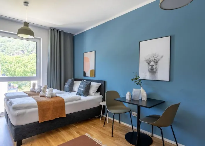 Limehome Nikolaus-leis-strasse טרייר